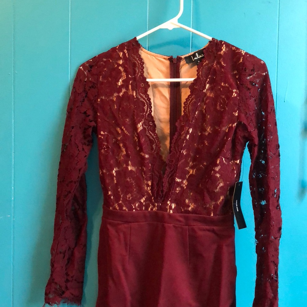 Burgundy lace long sleeve bodycon dress